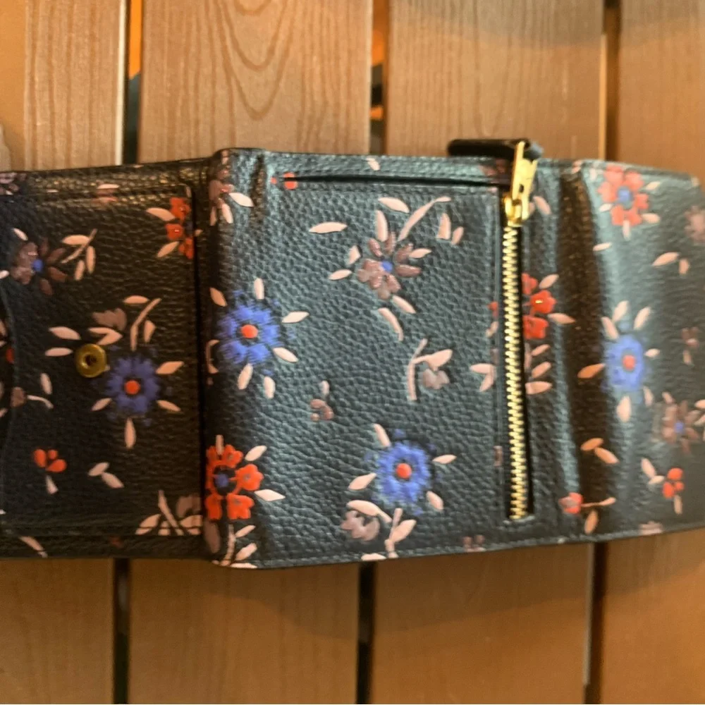 Coach Midnight Navy Wildflower Floral Trifold Wallet - Picture 5 of 5